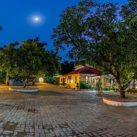 Saavaj Resort, Sasan Gir - Where Wilderness Meets Luxury Екстериор снимка