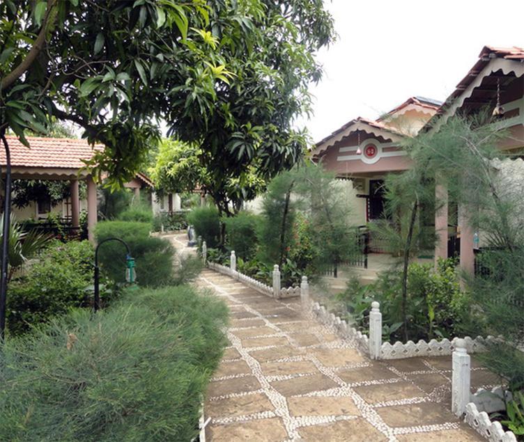 Saavaj Resort, Sasan Gir - Where Wilderness Meets Luxury Екстериор снимка