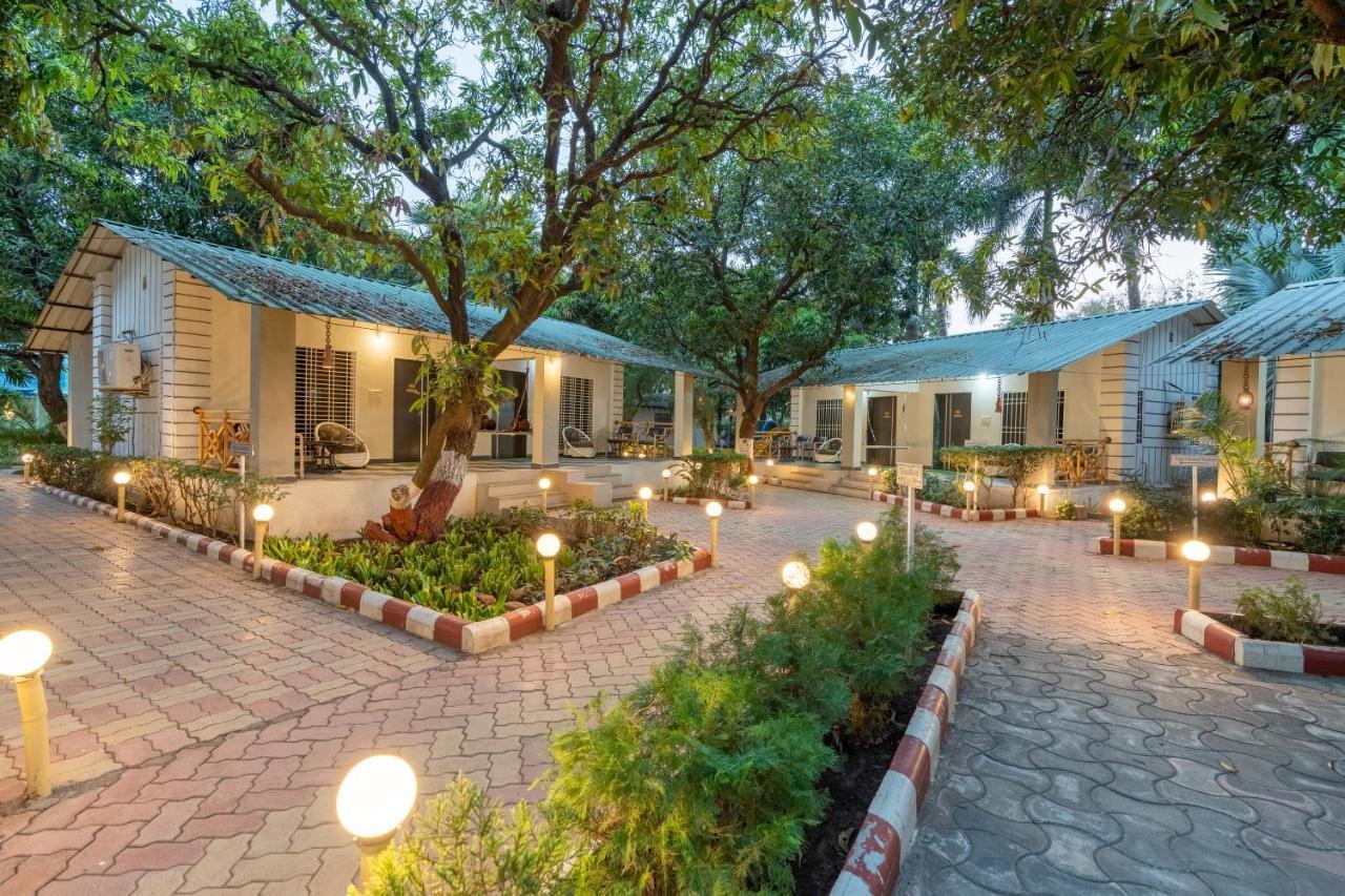 Saavaj Resort, Sasan Gir - Where Wilderness Meets Luxury Екстериор снимка